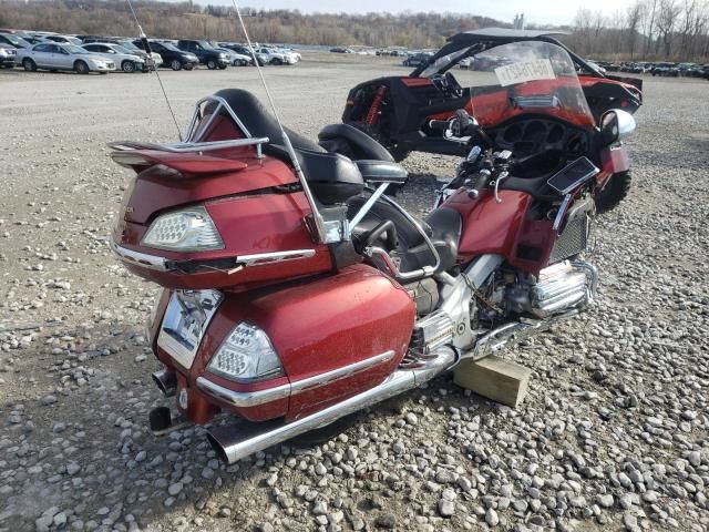 2001 Honda GL1800