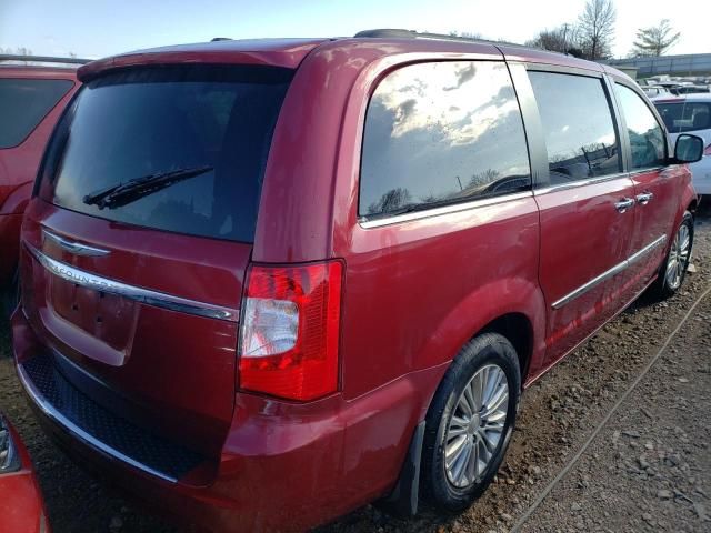 2013 Chrysler Town & Country Touring L