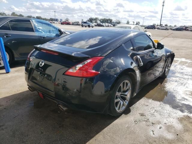 2014 Nissan 370Z Base