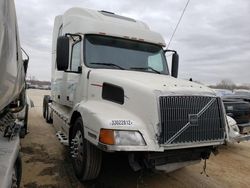 Lots with Bids for sale at auction: 1999 Volvo VN