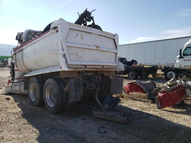 1984 Peterbilt Dumptruck