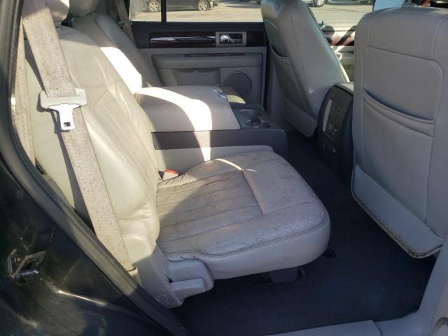 2005 Lincoln Navigator