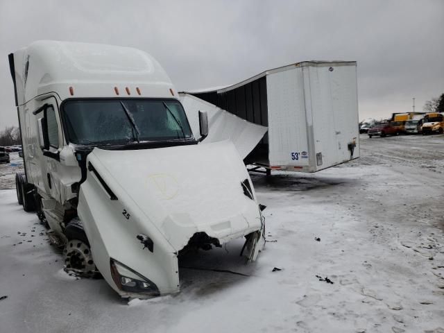 2018 Freightliner Cascadia 126