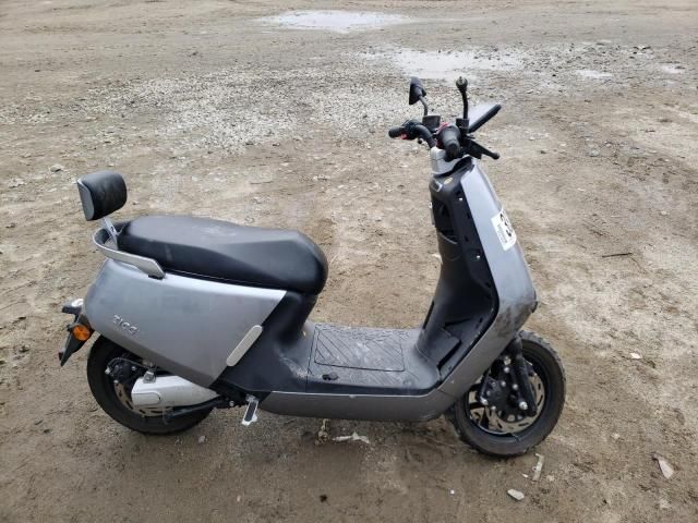 2021 Moped Moped