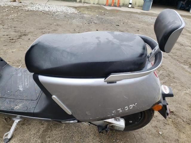 2021 Moped Moped