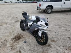 Motos salvage para piezas a la venta en subasta: 2021 Kawasaki ZX636 K