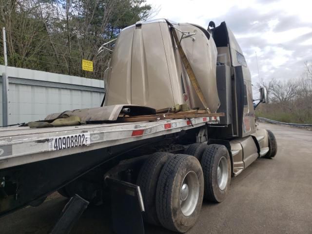 2010 Kenworth Construction T660