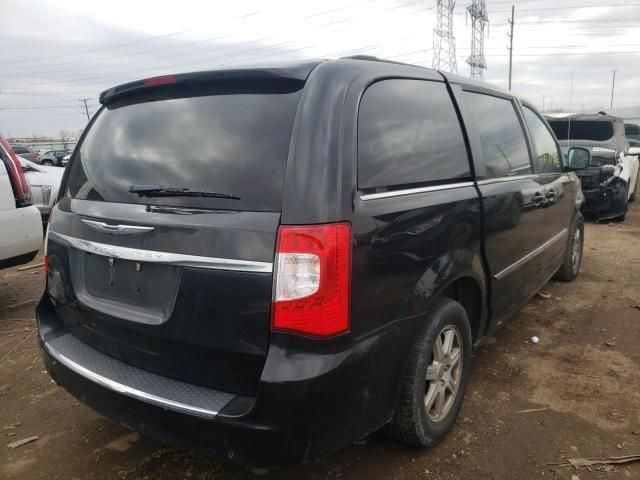 2011 Chrysler Town & Country Touring L