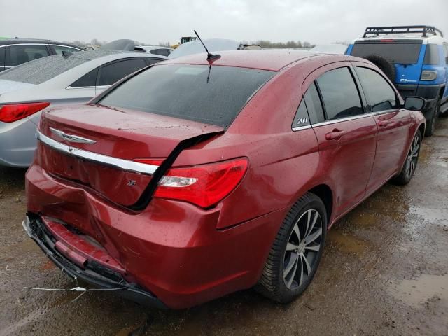 2013 Chrysler 200 Touring