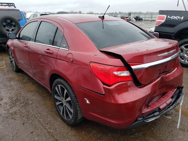 2013 Chrysler 200 Touring