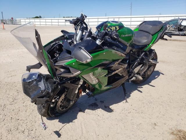 2020 Kawasaki ZX1002 D