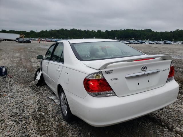 2005 Toyota Camry LE