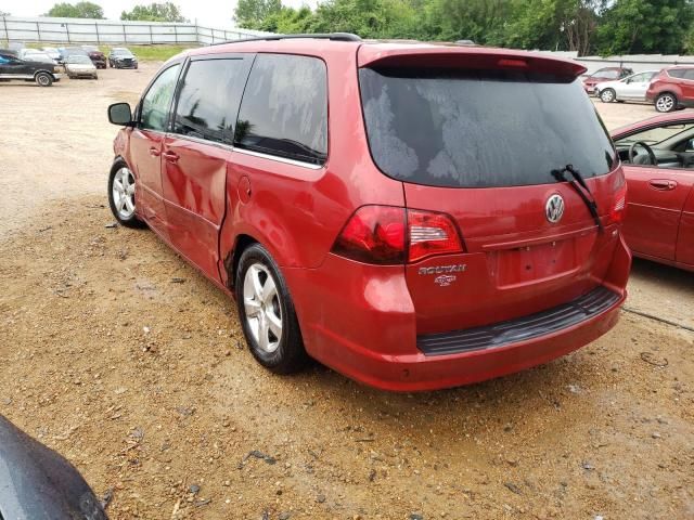 2009 Volkswagen Routan SE