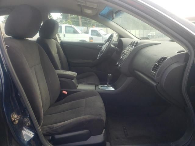 2010 Nissan Altima Base