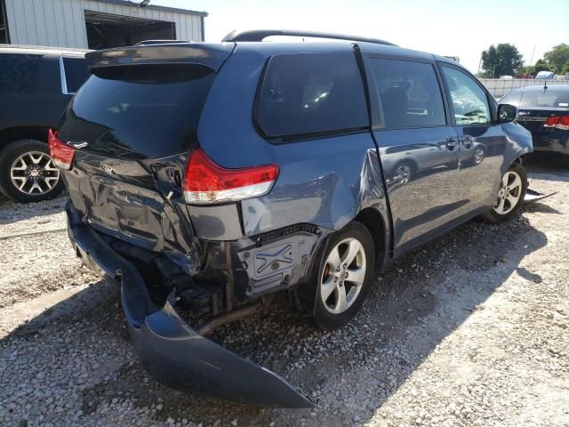 2013 Toyota Sienna LE