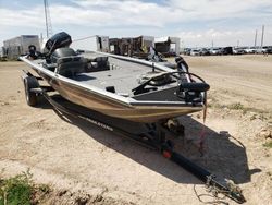 Botes con título limpio a la venta en subasta: 2000 Other Tracker