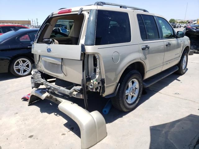 2004 Ford Explorer XLT