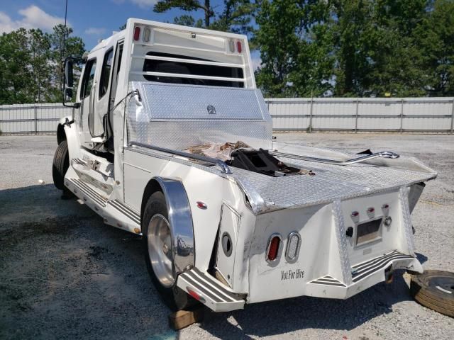 2007 Freightliner Sport Chassis 106