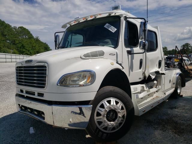 2007 Freightliner Sport Chassis 106