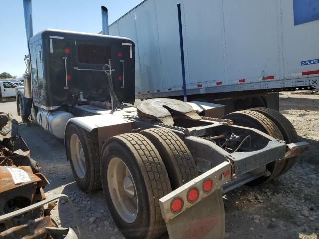 2004 Peterbilt 379