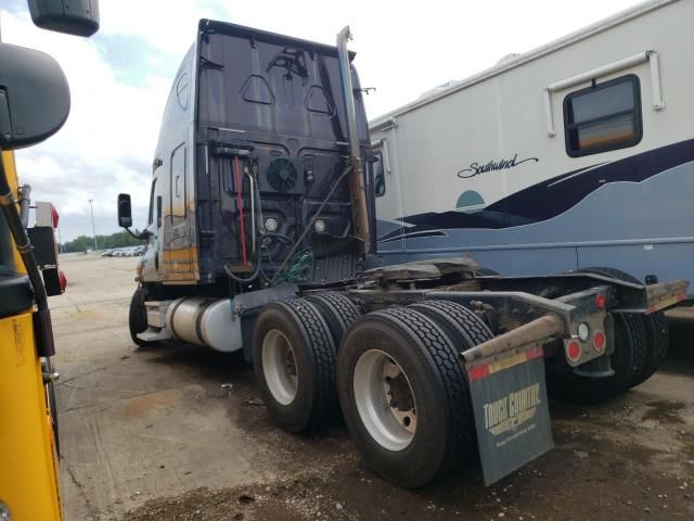 2011 Freightliner Cascadia 125