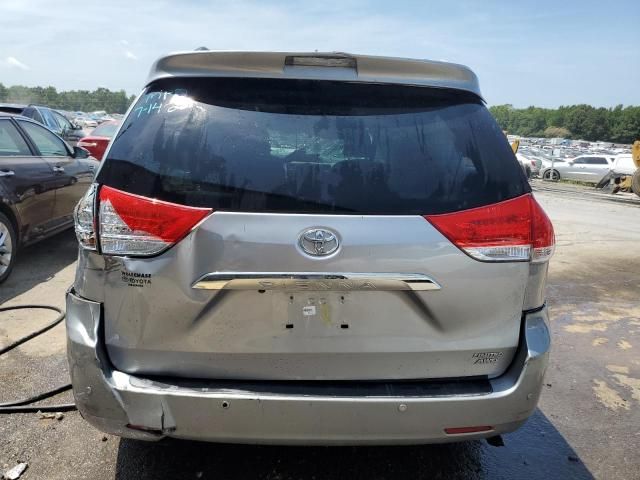 2013 Toyota Sienna XLE