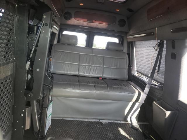 2004 Ford Econoline E250 Van