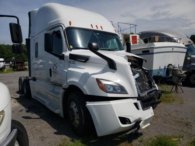 2018 Freightliner Cascadia 126