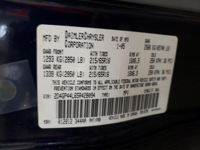 2005 Dodge Grand Caravan SXT