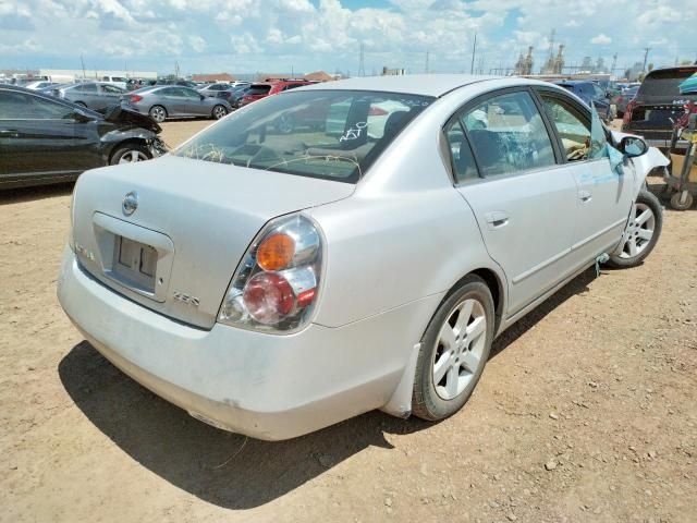 2004 Nissan Altima Base