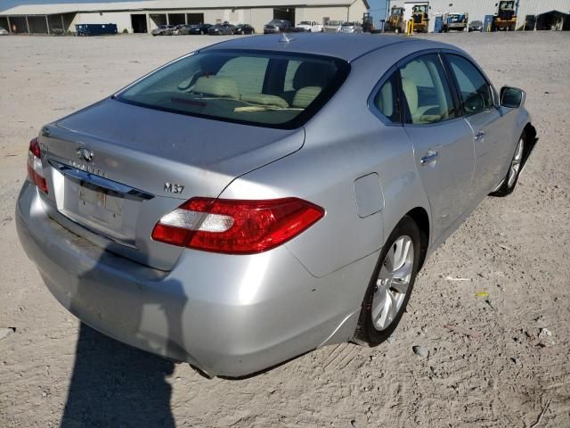 2011 Infiniti M37