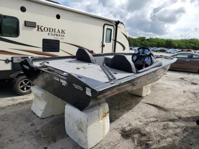 2021 Tracker Boat