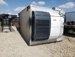 Salvage trucks for sale at Kansas City, KS auction: 2004 Utility 3000R