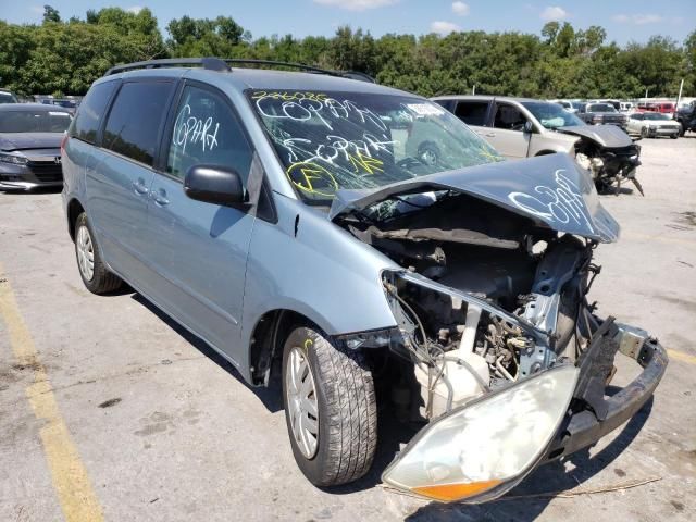 2009 Toyota Sienna CE