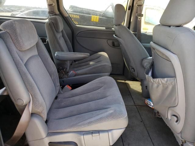 2006 Chrysler Town & Country LX