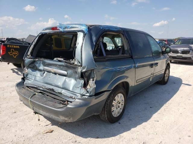 2006 Chrysler Town & Country LX