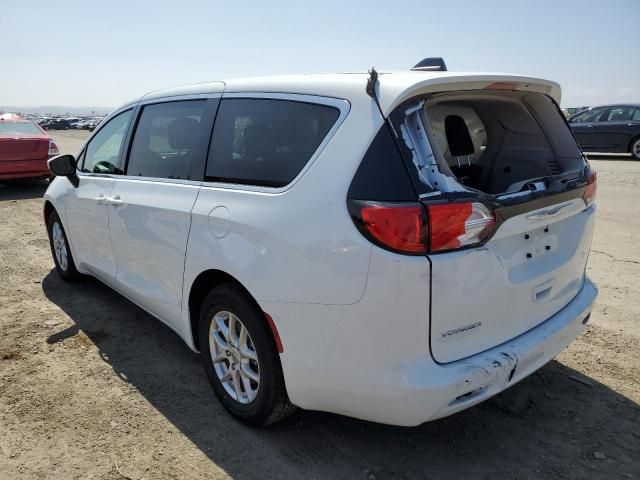 2022 Chrysler Voyager LX