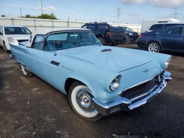 1957 Ford T-Bird