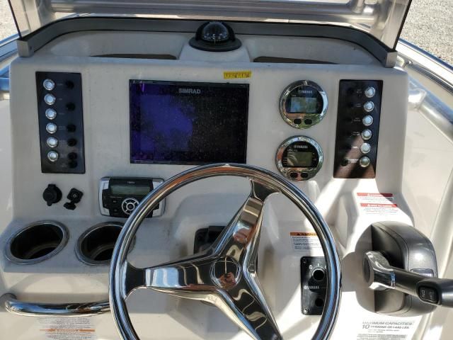 2020 Robalo R222 EX