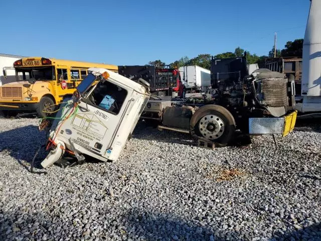 2016 Western Star Conventional 4700SB