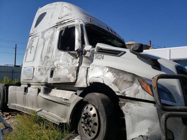 2022 Freightliner Cascadia 126