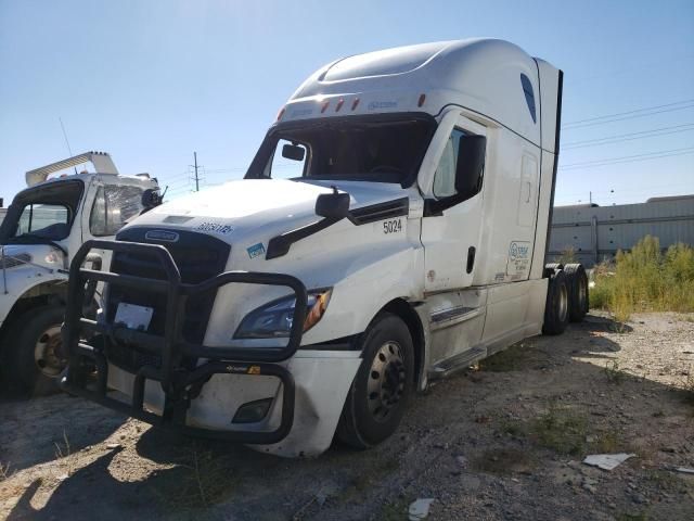 2022 Freightliner Cascadia 126