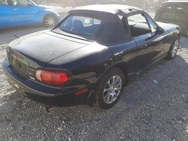 2000 Mazda MX-5 Miata Base