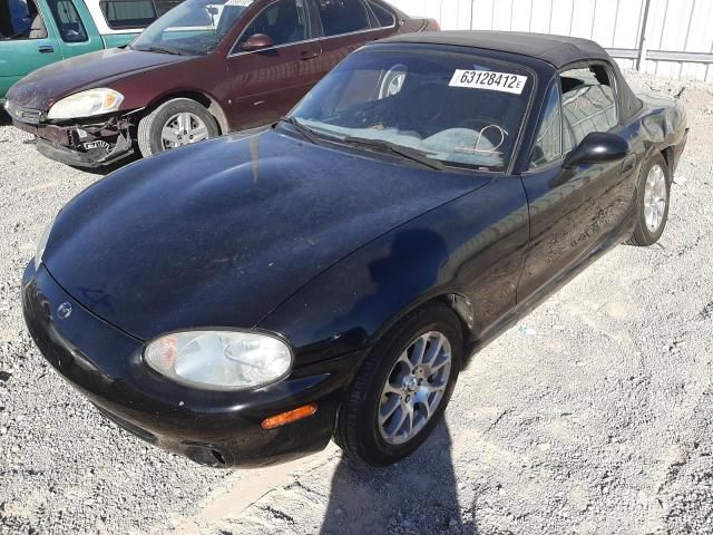 2000 Mazda MX-5 Miata Base