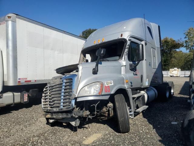 2012 Freightliner Cascadia 125