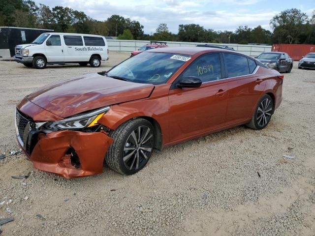 2022 Nissan Altima SR