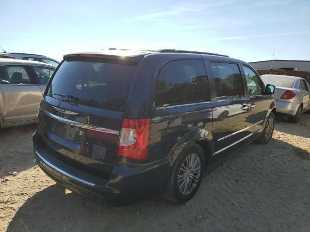 2013 Chrysler Town & Country Touring L