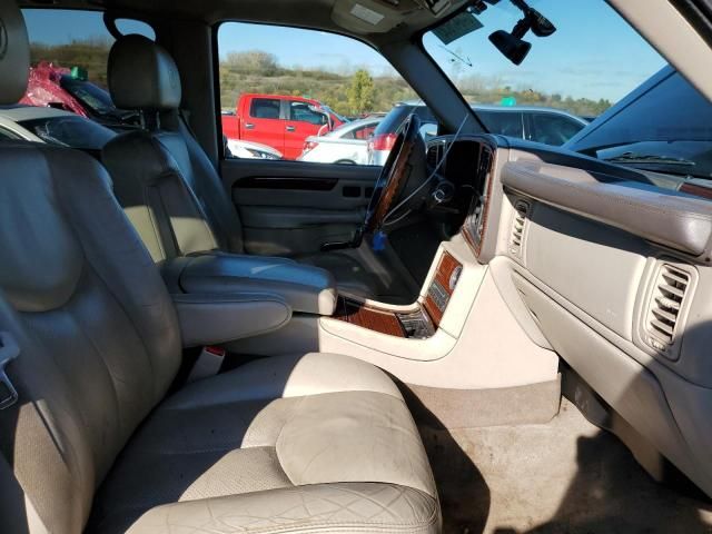 2004 Cadillac Escalade Luxury