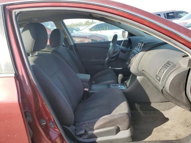 2010 Nissan Altima Base