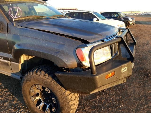 2000 Jeep Grand Cherokee Laredo